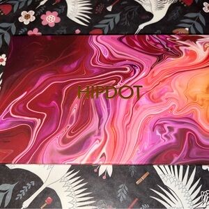 HipDot Zion Eyeshadow Palette